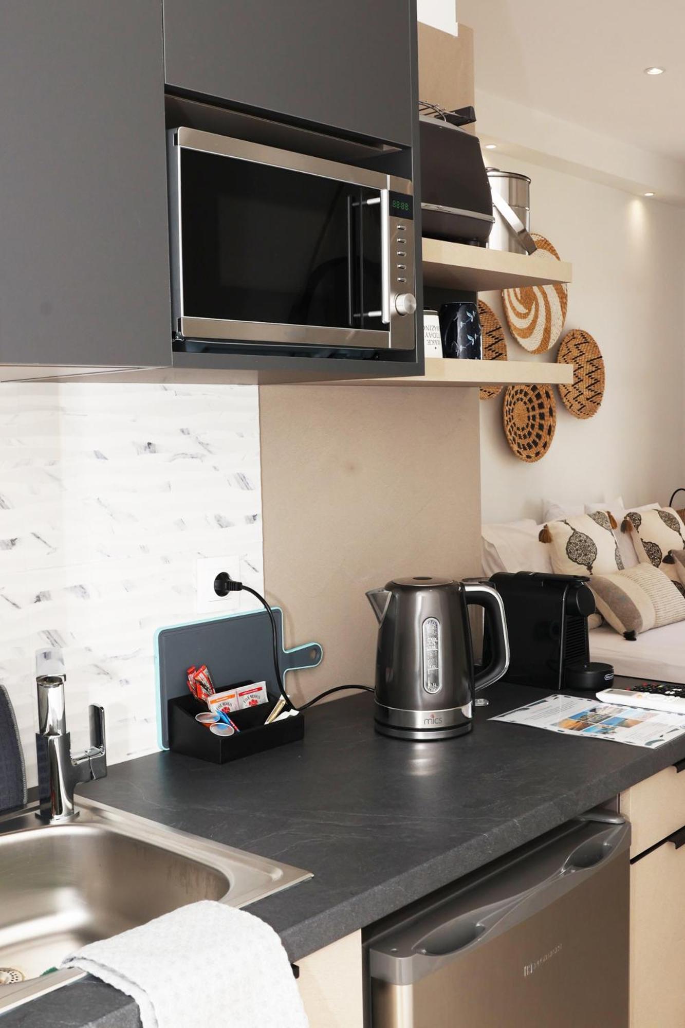 Ocean View Studios And Luxury Rooms Plomari Zewnętrze zdjęcie