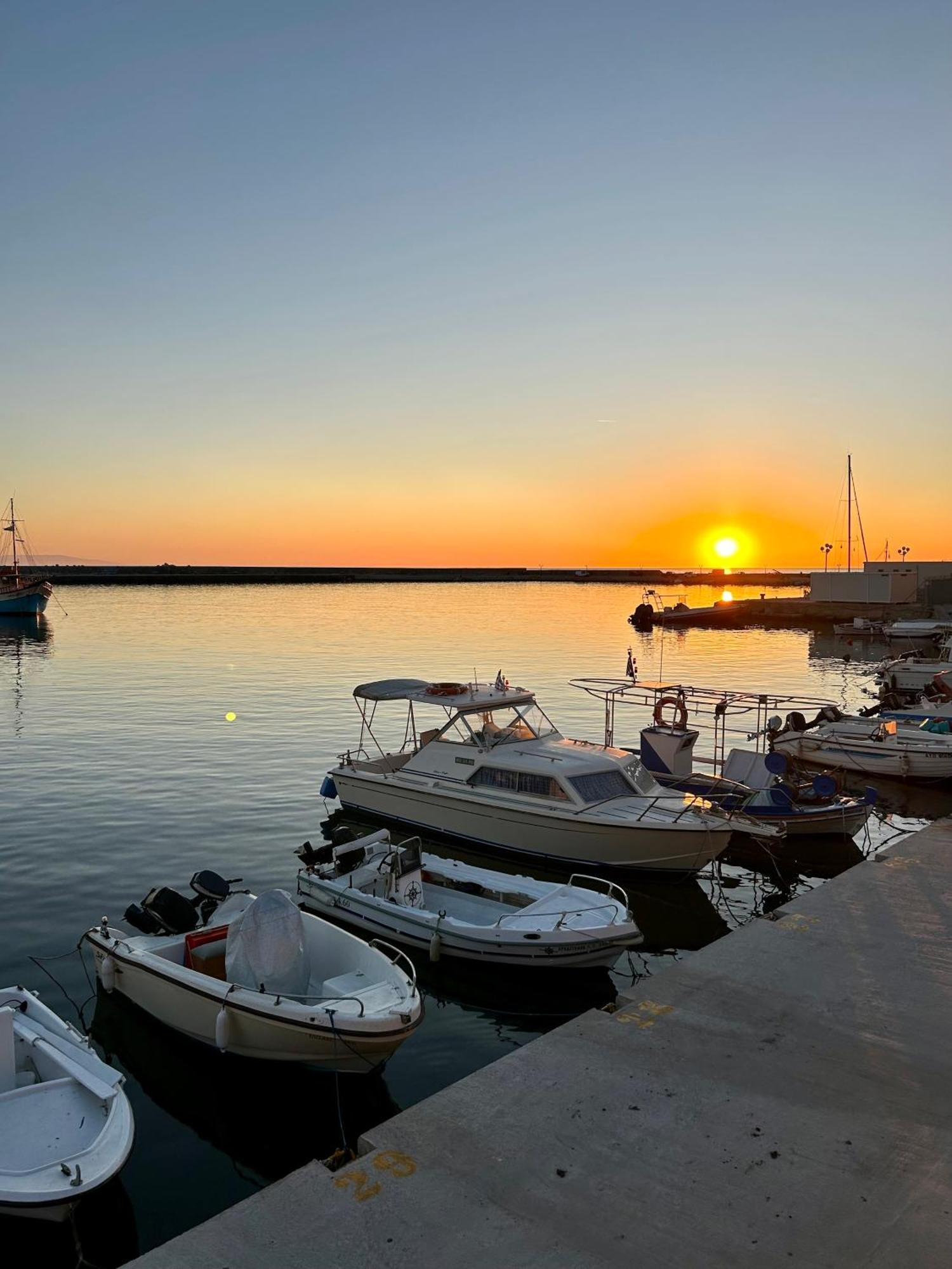 Ocean View Studios And Luxury Rooms Plomari Zewnętrze zdjęcie