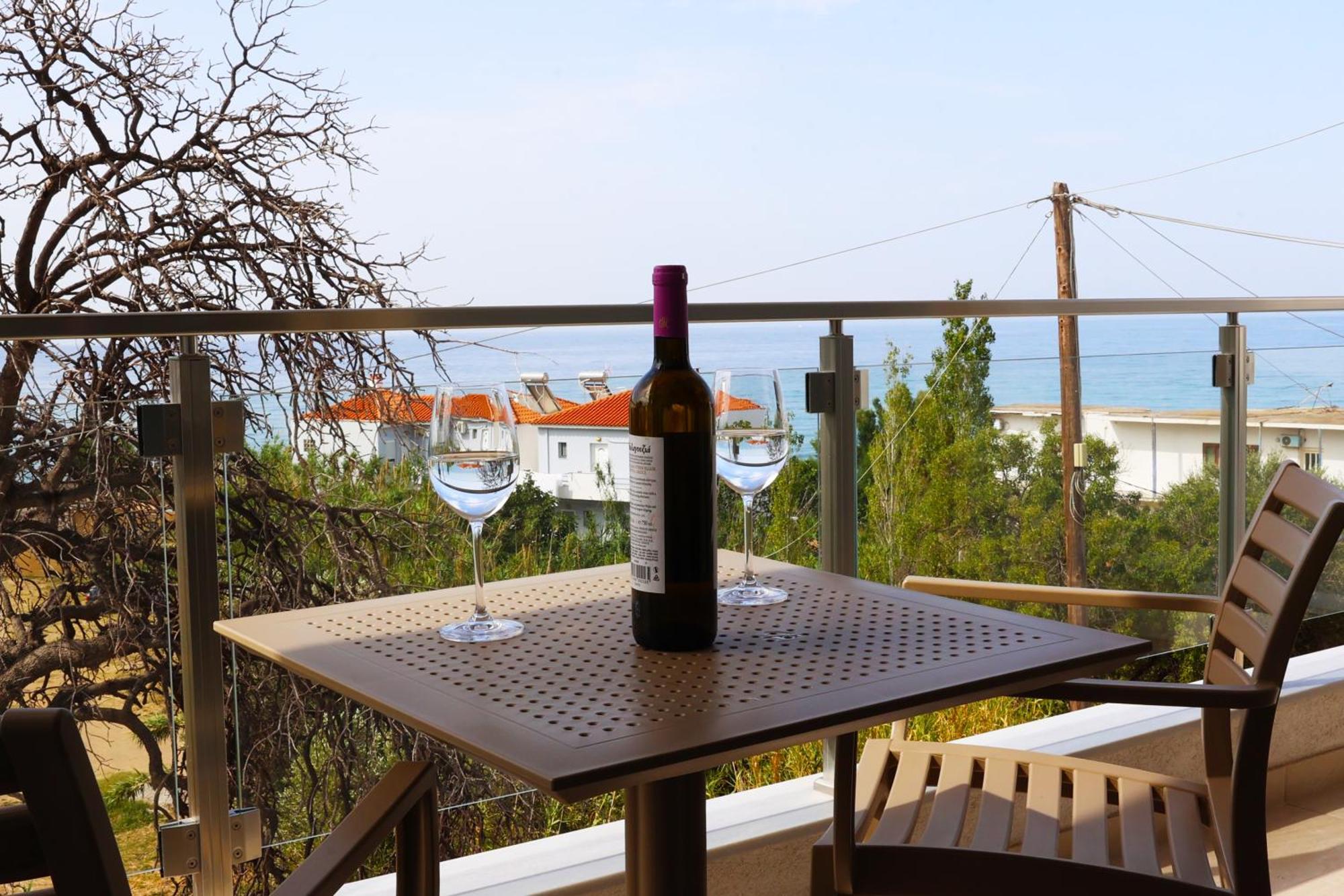 Ocean View Studios And Luxury Rooms Plomari Zewnętrze zdjęcie