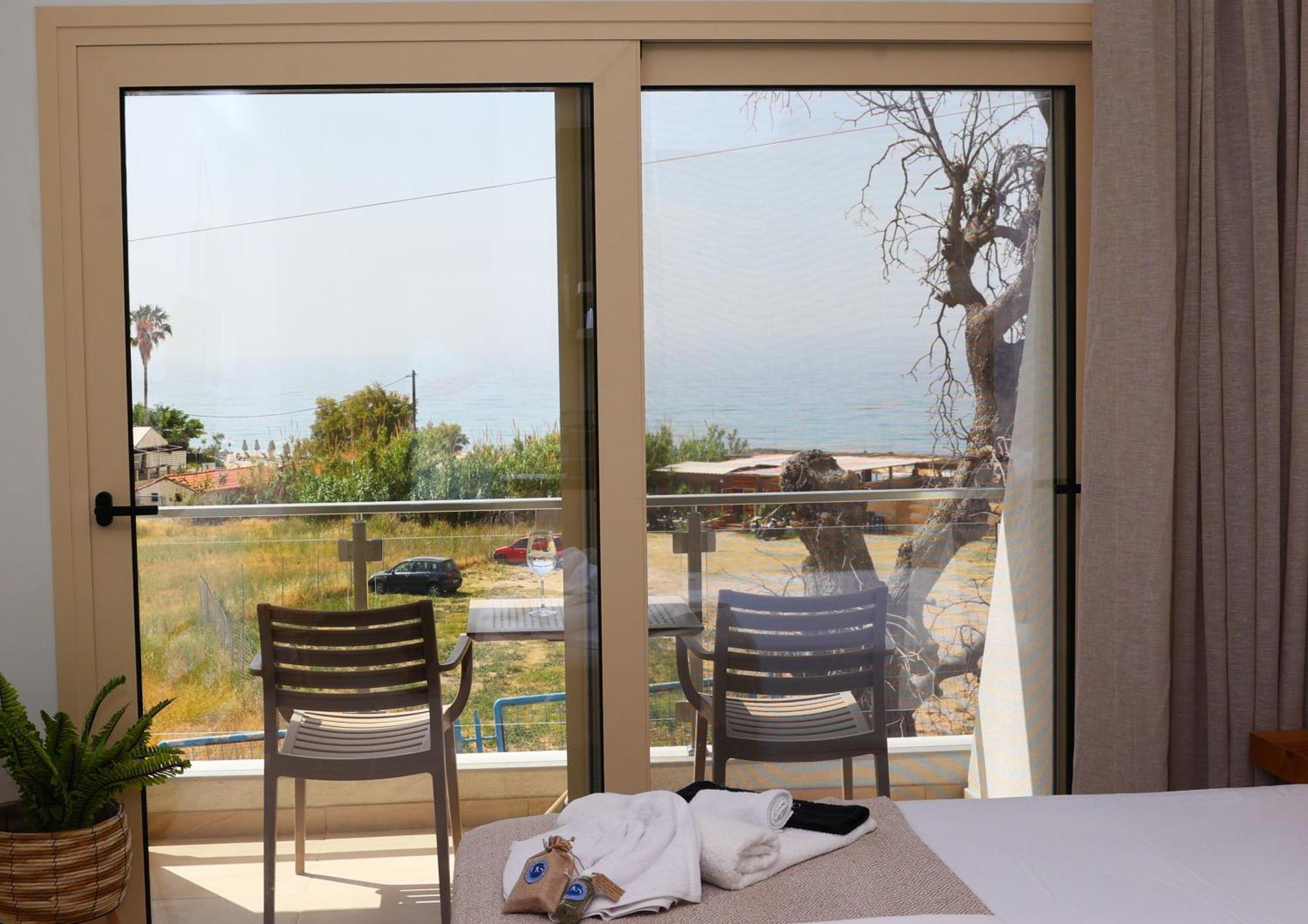 Ocean View Studios And Luxury Rooms Plomari Zewnętrze zdjęcie